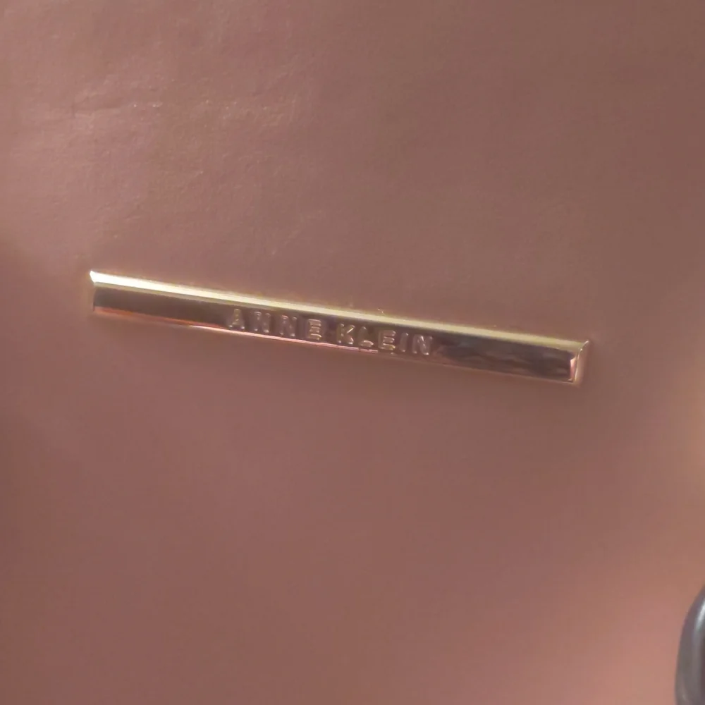 Anne Klein light pink Satchel - Picture 3 of 16